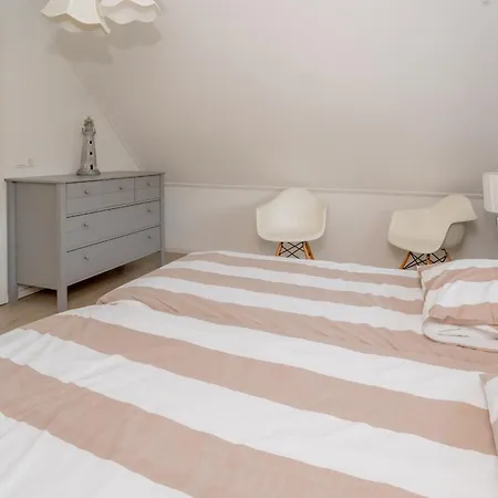 Nautic - Watervilla's Zuiderhoeve 4* De Heen