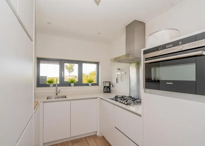 Nautic - Watervilla's Zuiderhoeve 4*