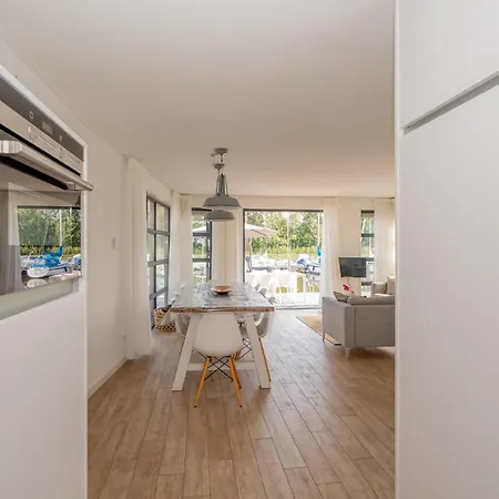 Nautic - Watervilla's Zuiderhoeve Holiday park 4*