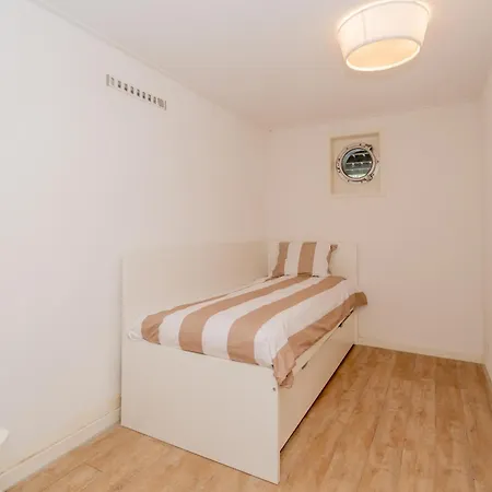 Holiday park Nautic - Watervilla's Zuiderhoeve 4*