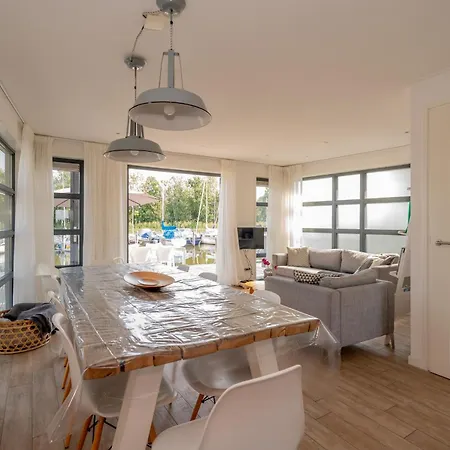 Nautic - Watervilla's Zuiderhoeve De Heen