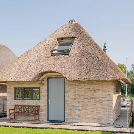 Nautic - Watervilla's Zuiderhoeve 4*