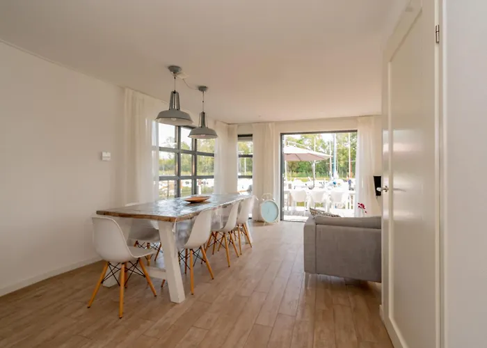 Semesterpark Nautic - Watervilla's Zuiderhoeve De Heen