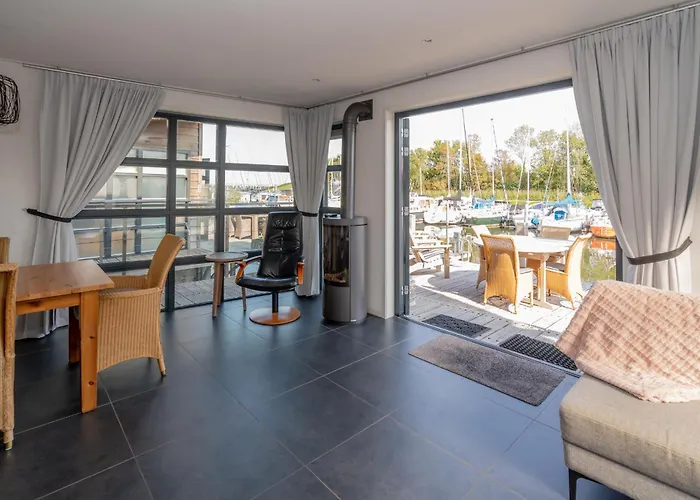 Nautic - Watervilla's Zuiderhoeve Semesterpark